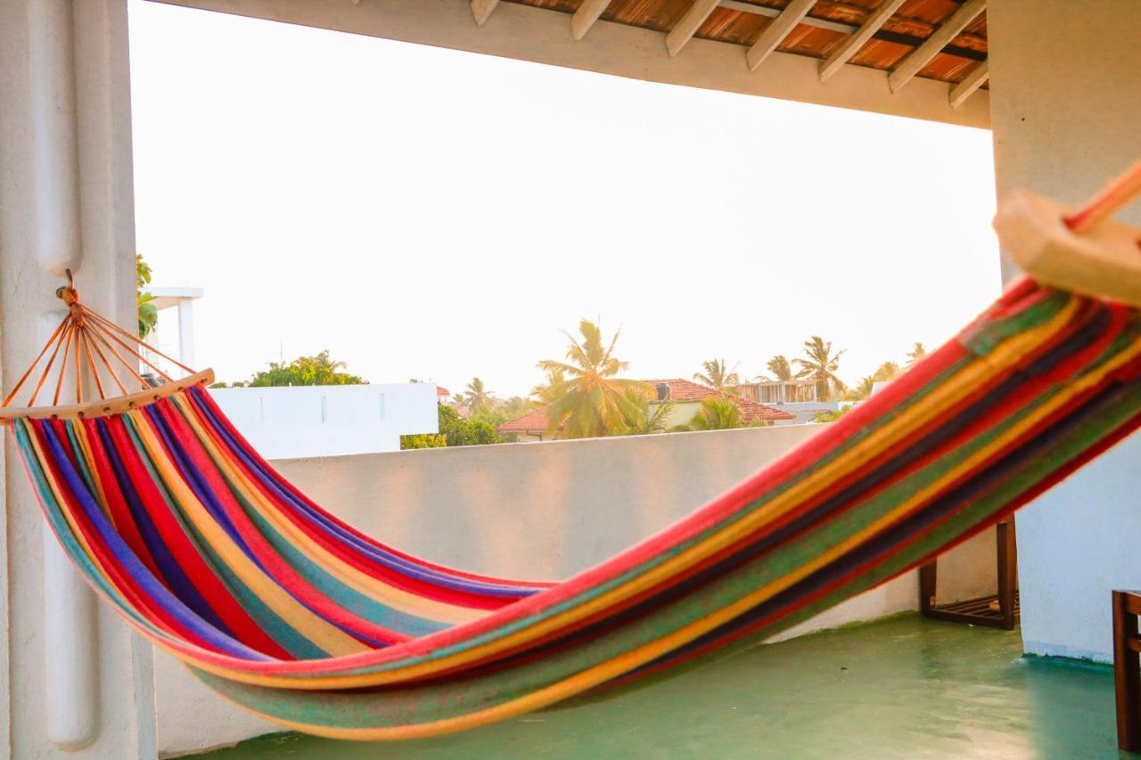 Like Mike Tourist Guest House & Restaurant Negombo Exteriér fotografie
