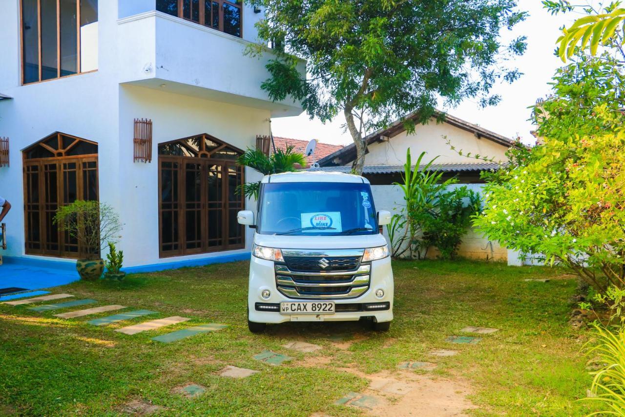 Like Mike Tourist Guest House & Restaurant Negombo Exteriér fotografie