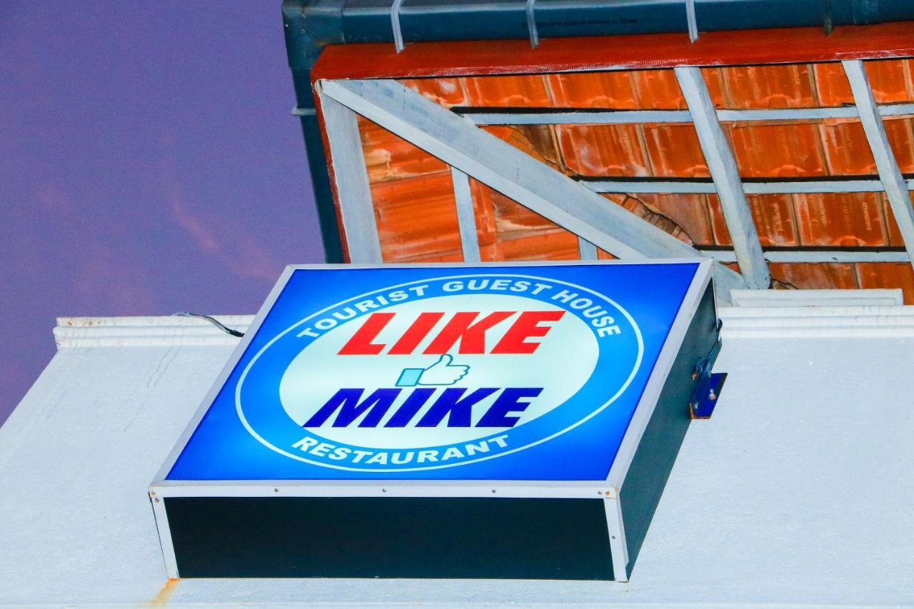 Like Mike Tourist Guest House & Restaurant Negombo Exteriér fotografie